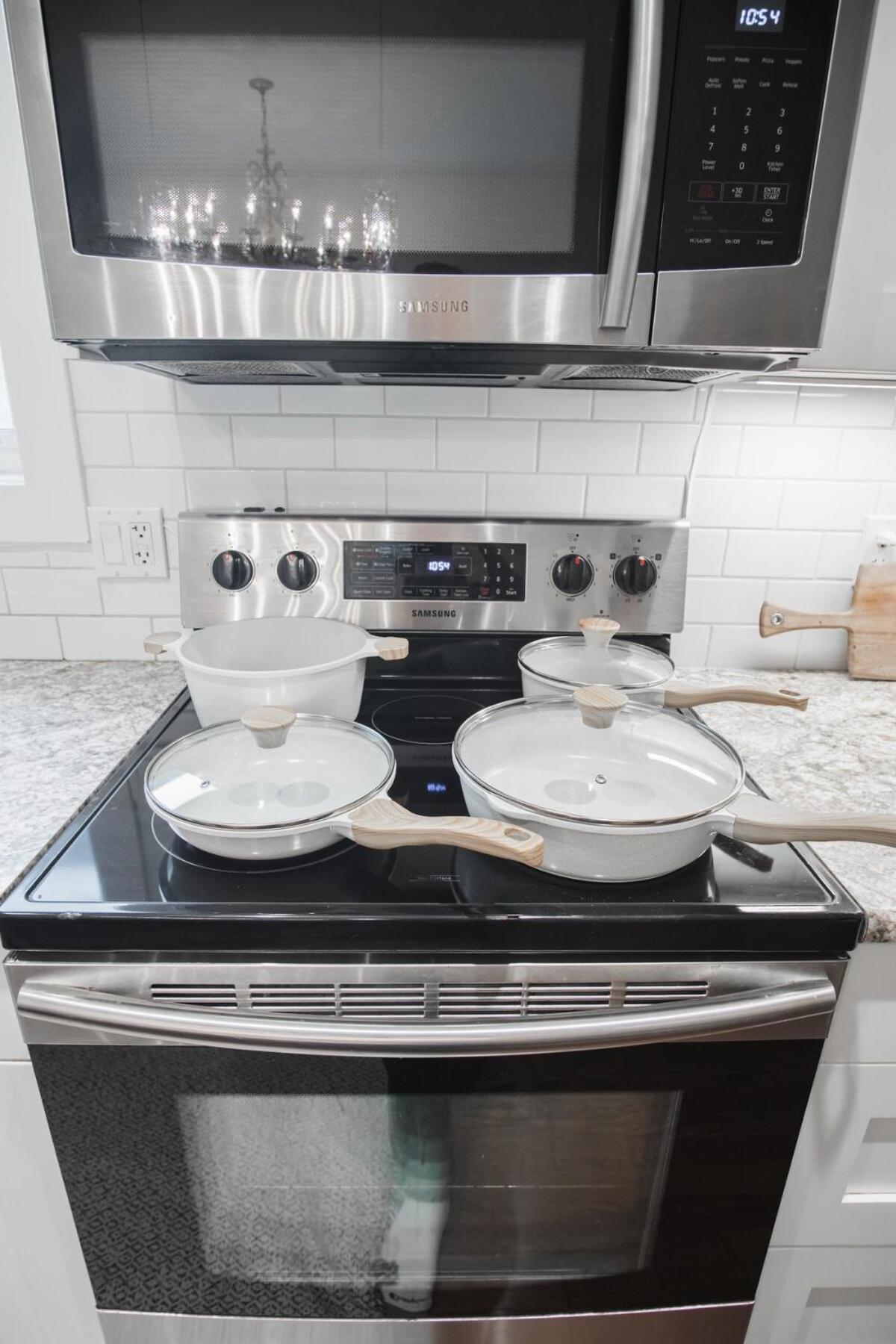 Downtown Kingbed 4br Fireplace Bikelane * Edmonton