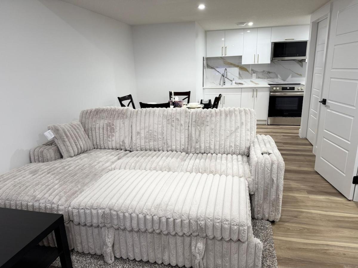 Charming Basement Edmonton
