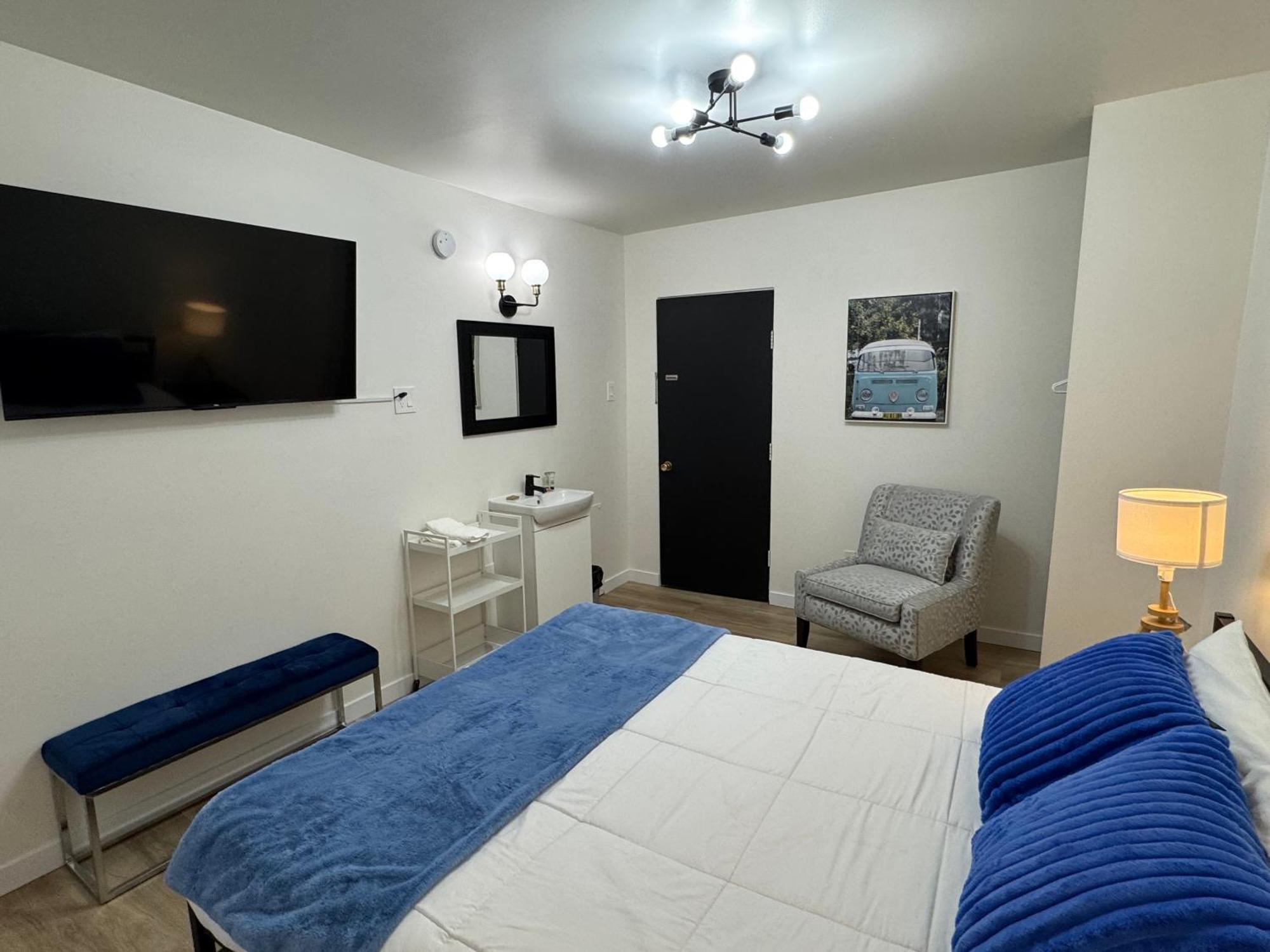 Commercial Hotel Edmonton