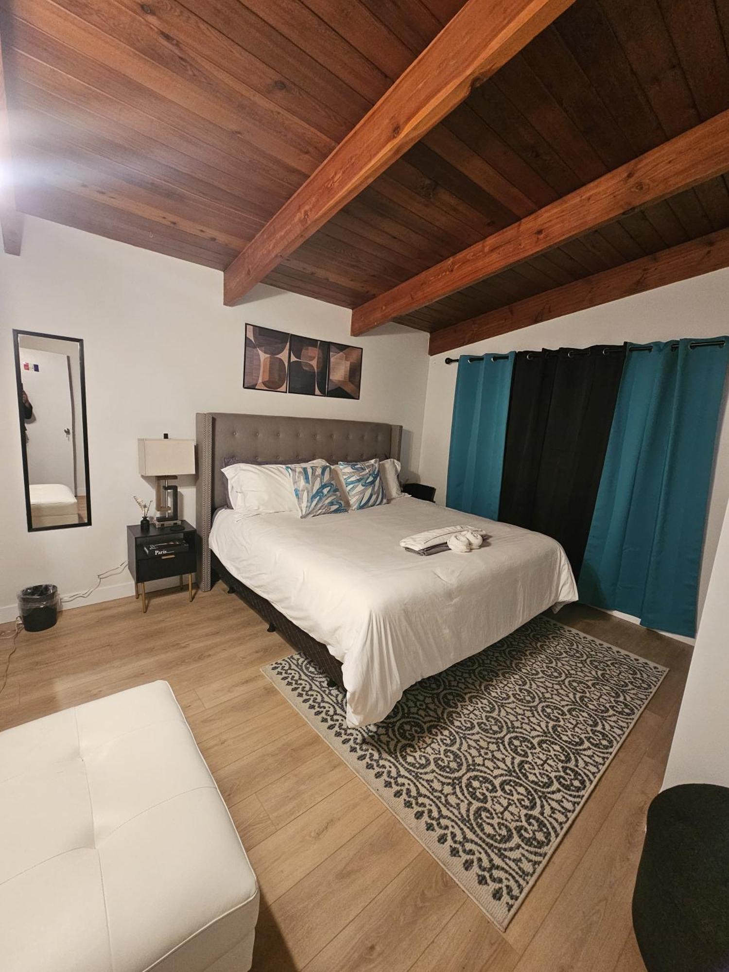 P&n Apartment Edmonton