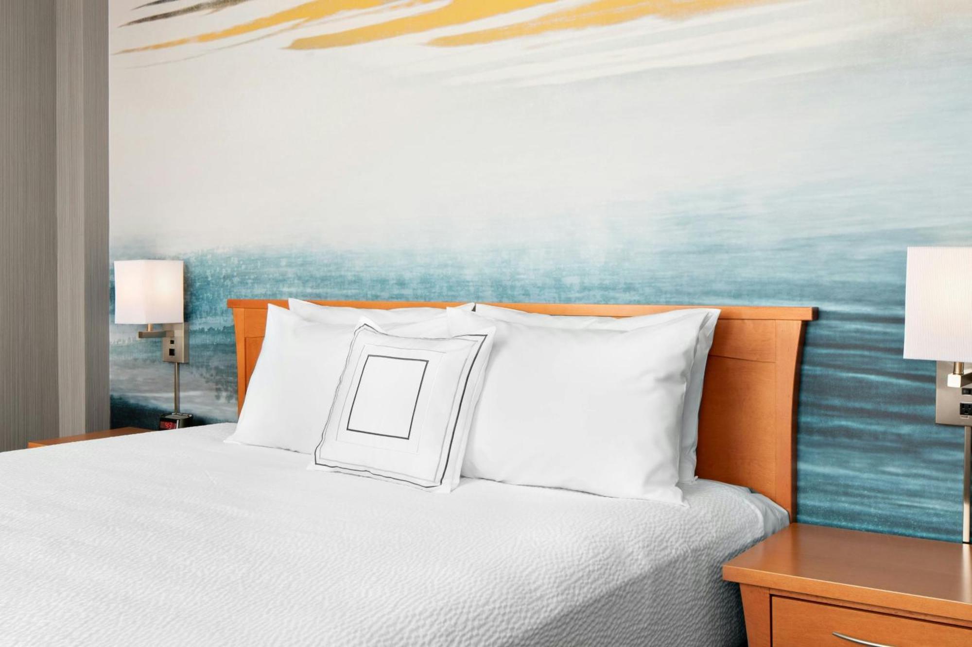 Courtyard By Marriott Downtown Edmonton