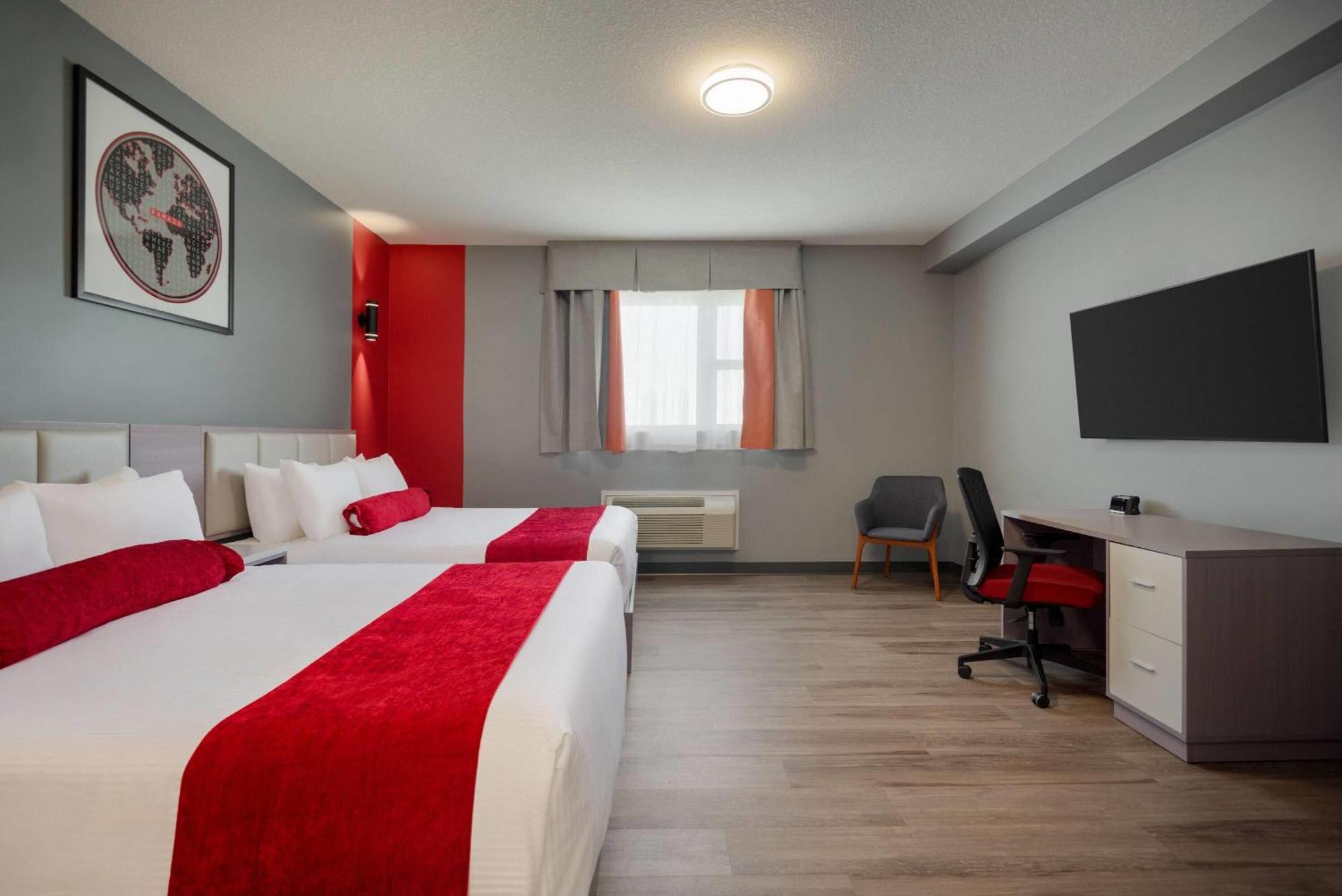 Ramada By Wyndham West & 3*