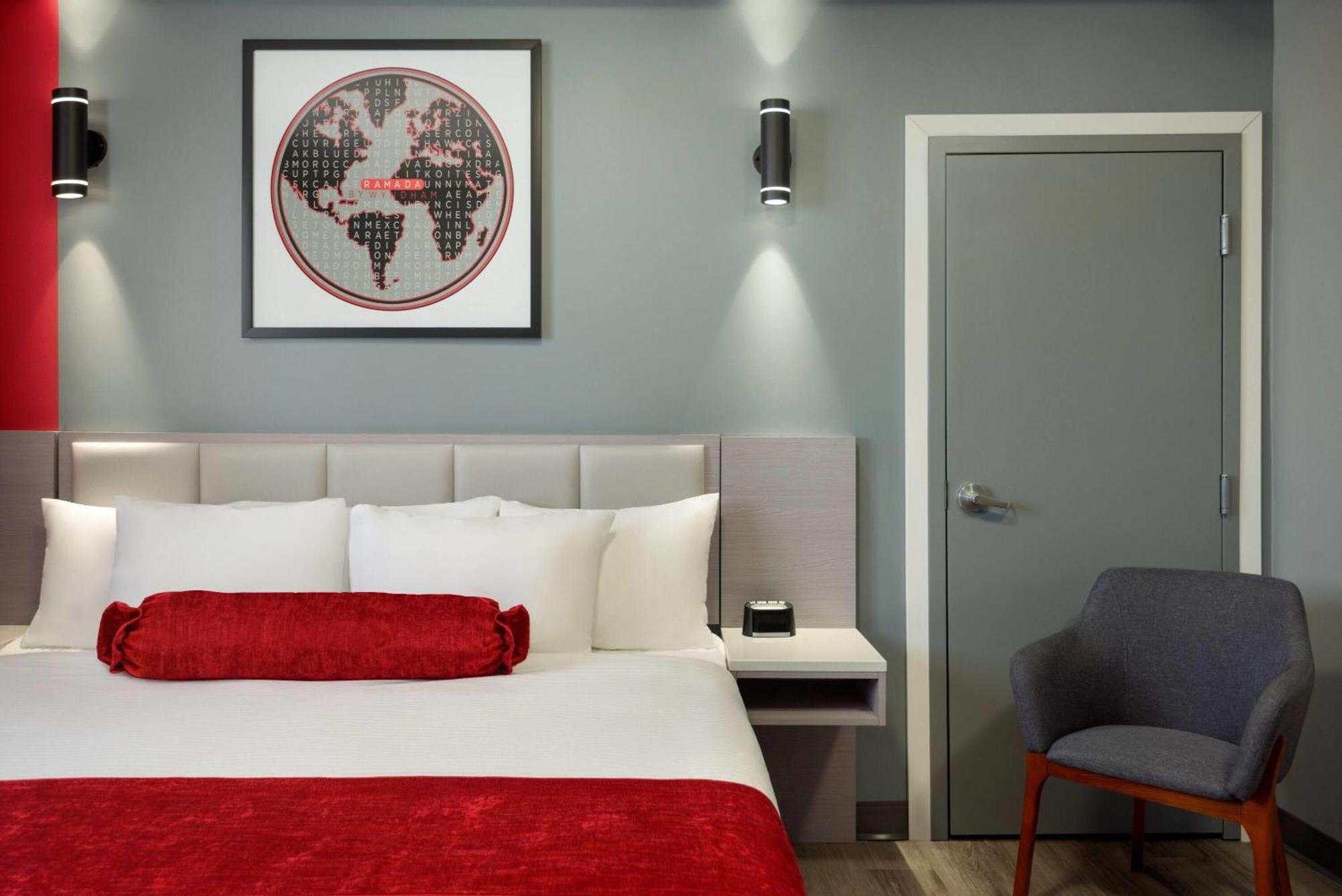 Ramada By Wyndham West & Hotel Edmonton