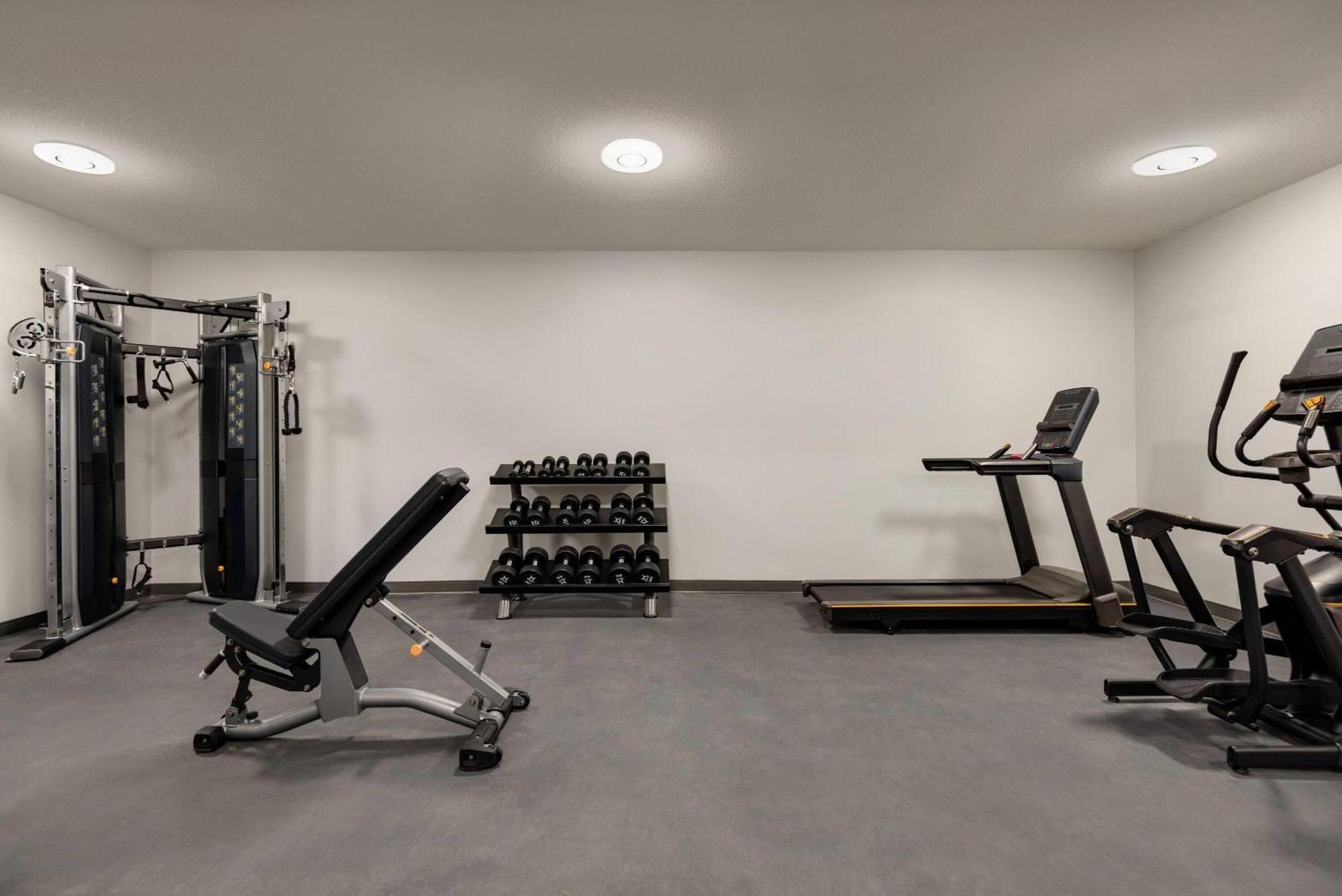 Ramada By Wyndham West & 3*