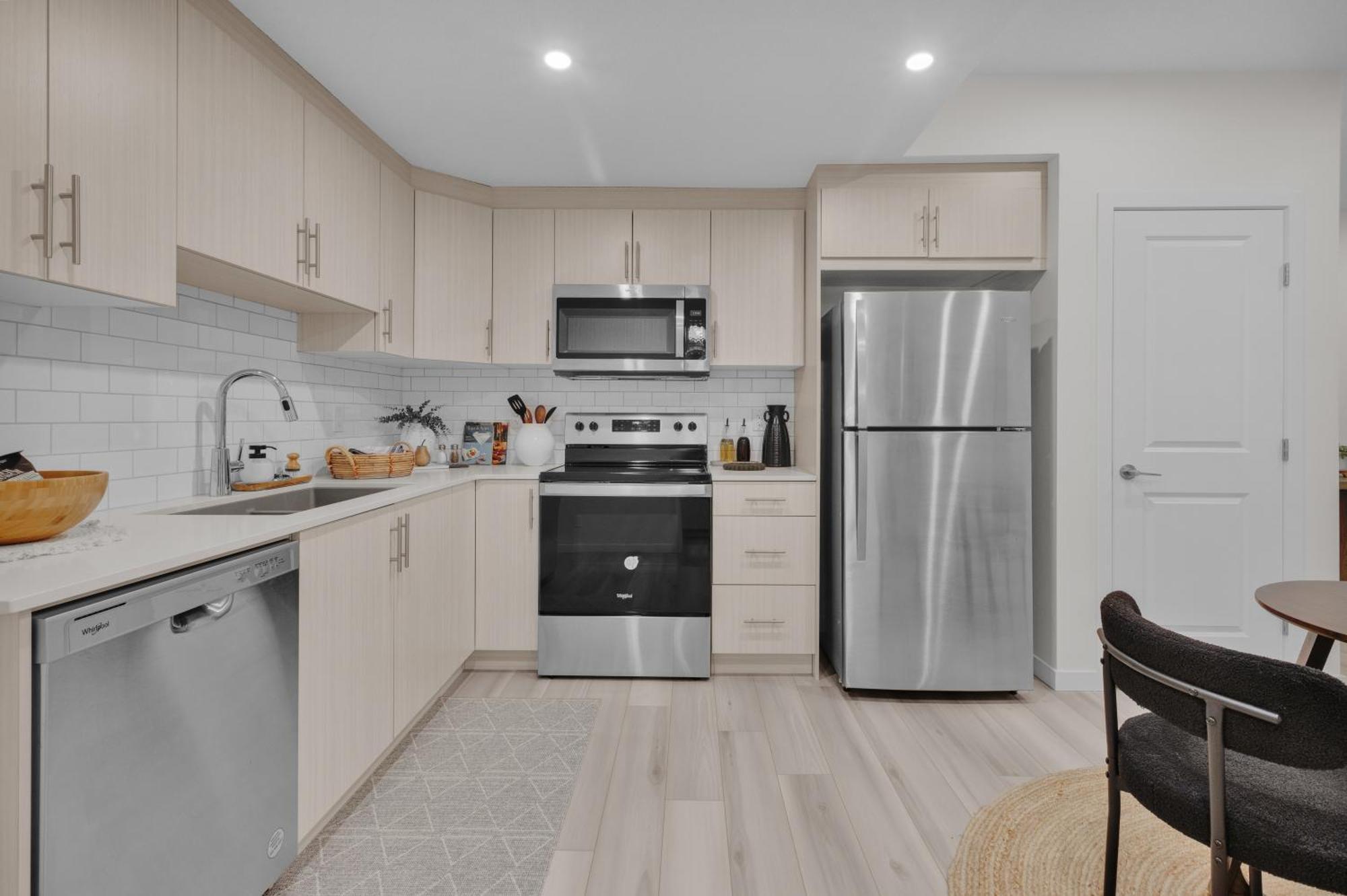 Luxury Ac Family Friendly Sleeps 7 Villa Edmonton
