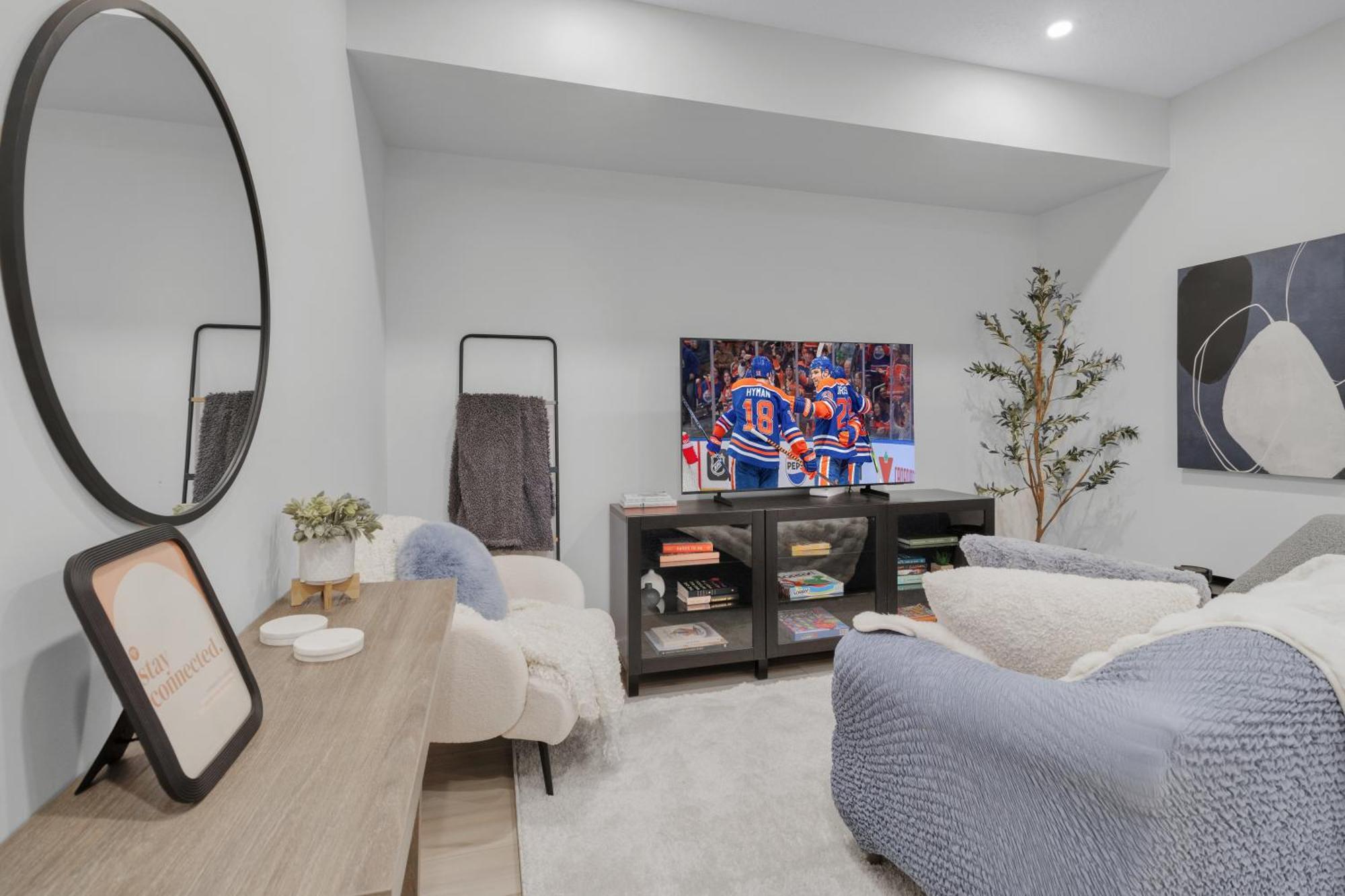 Luxury Ac Family Friendly Sleeps 7 Edmonton