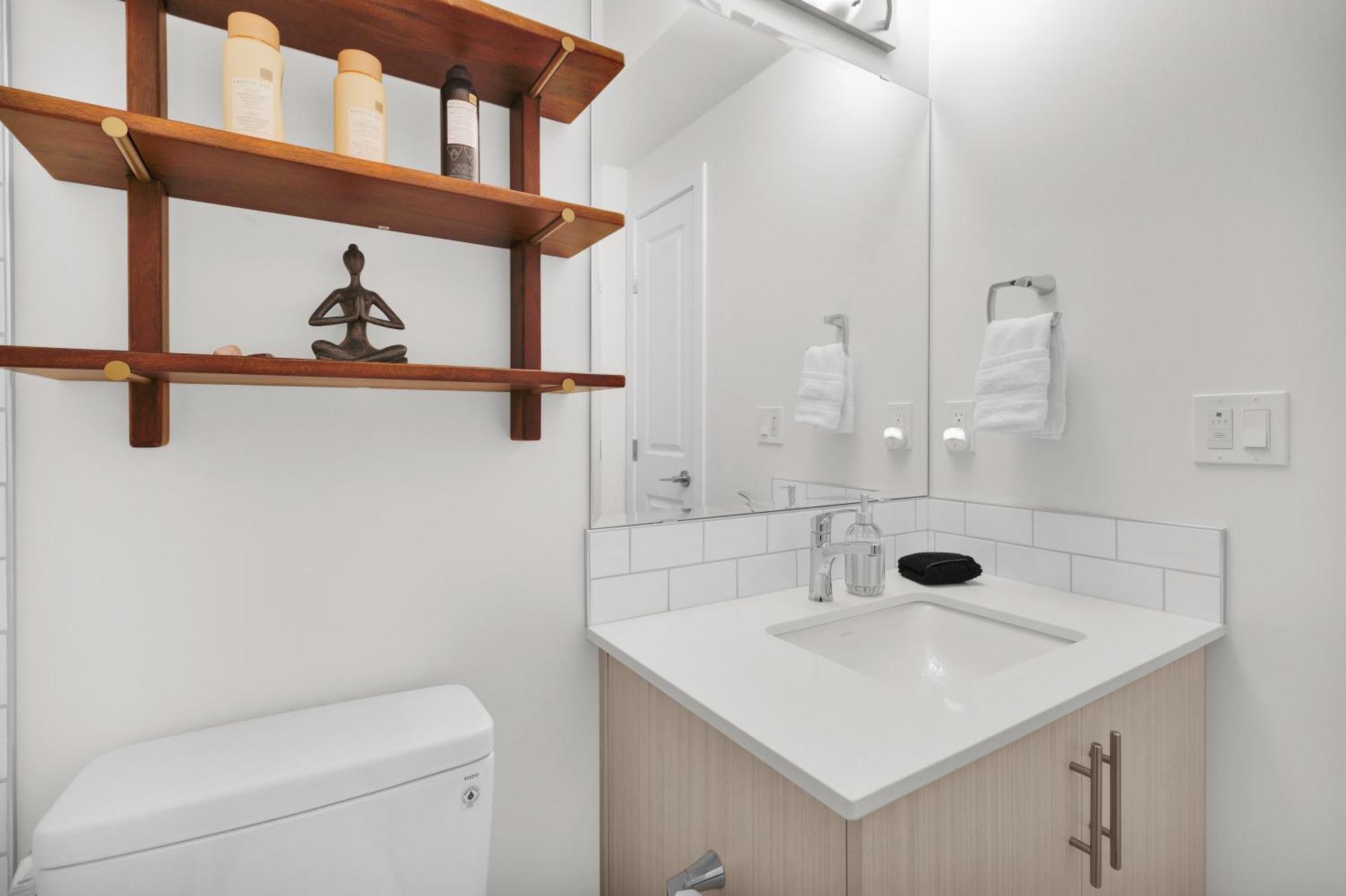 1 Bedroom Suite Stylish Coffee Station Stocked