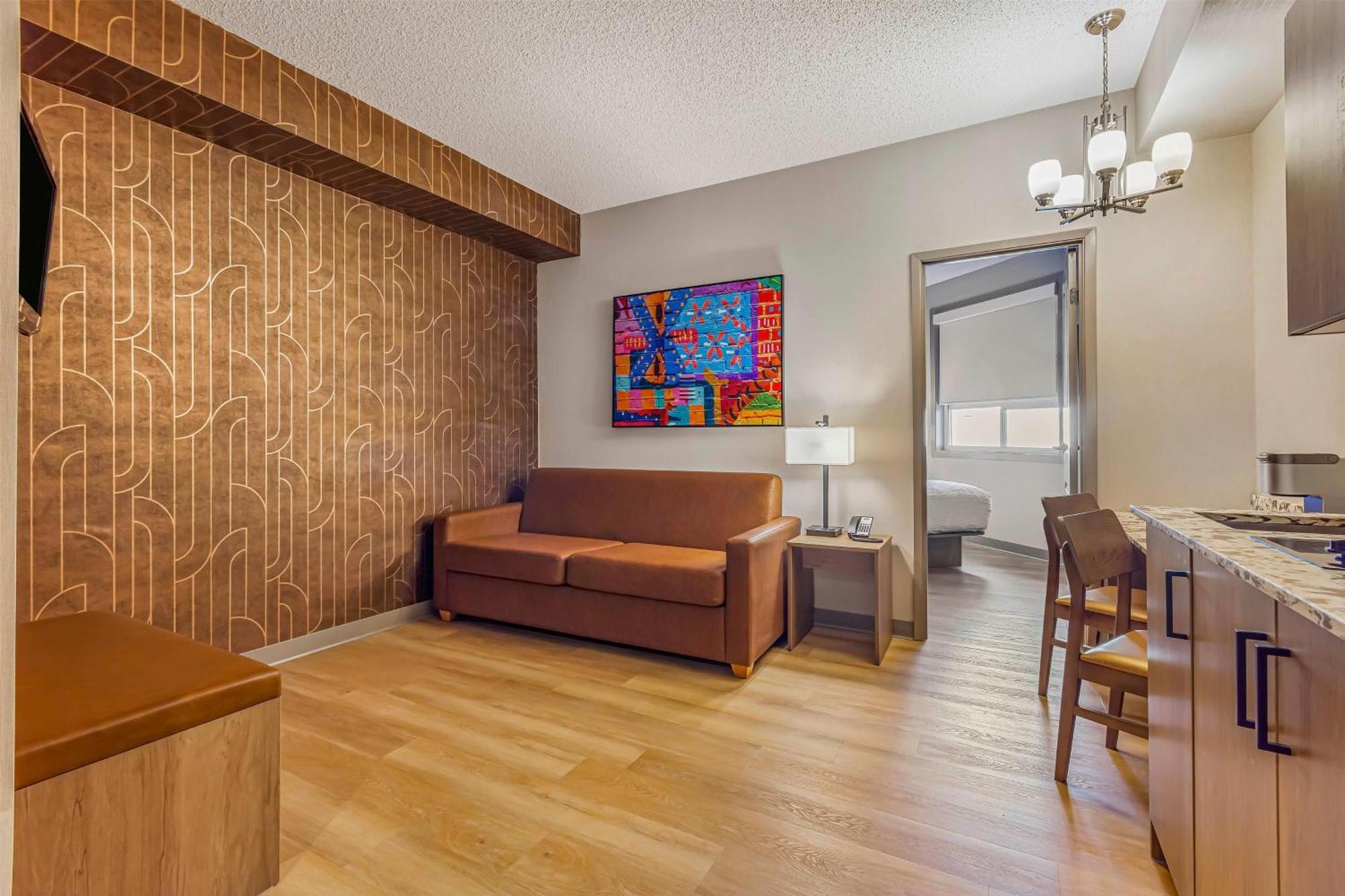 Days & By Wyndham West 3* Edmonton