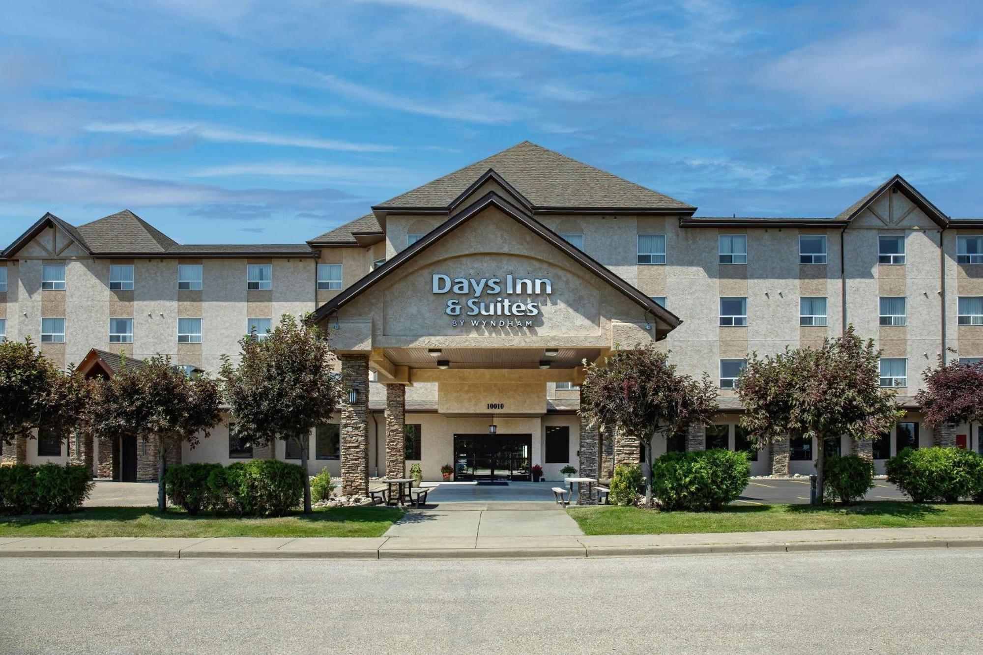 Hotel Days & By Wyndham West Edmonton