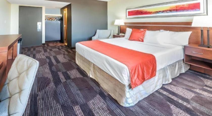 Hotel Bedfort & Edmonton