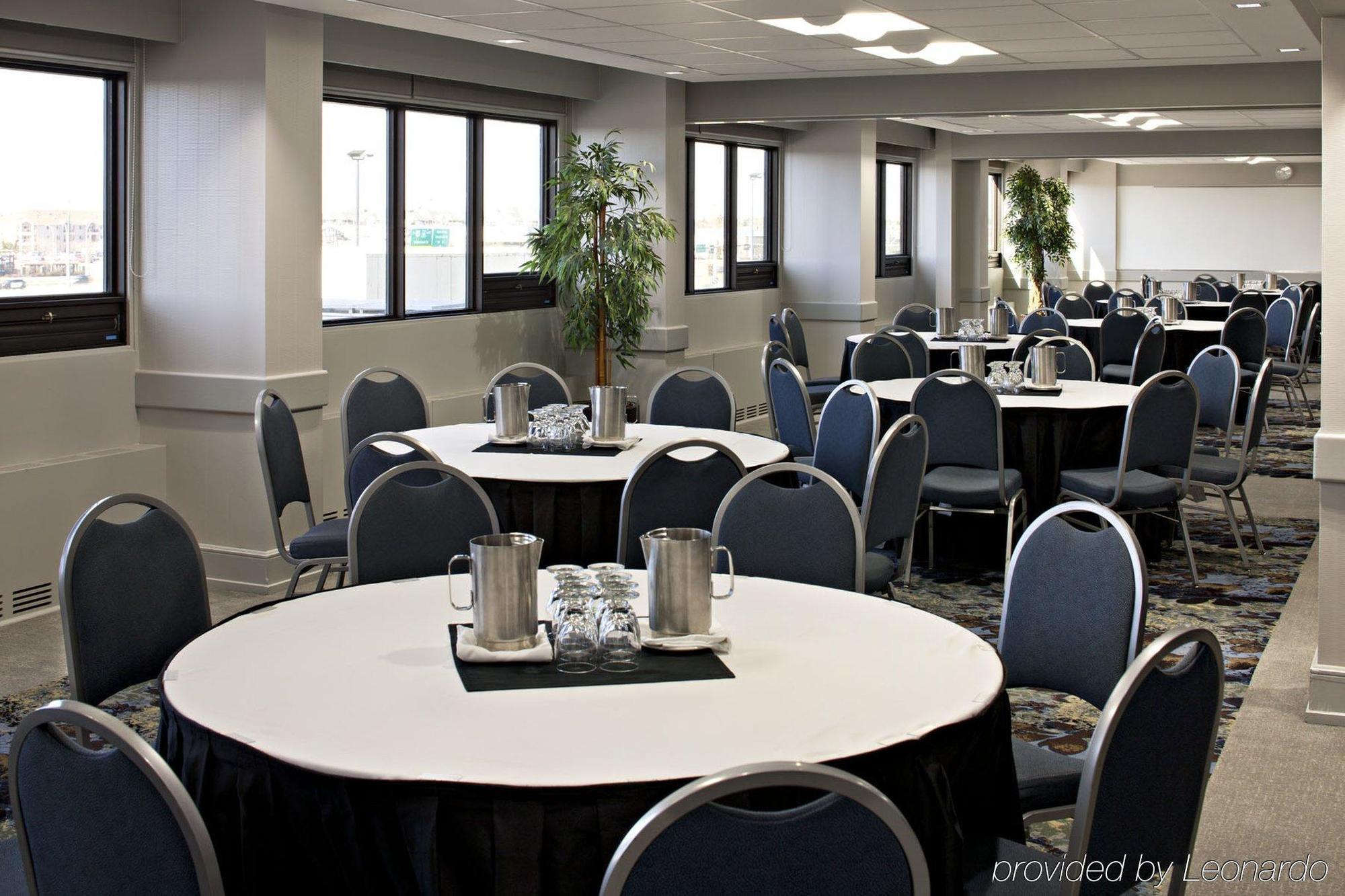 Delta By Marriott South Conference Centre Hotel 4*