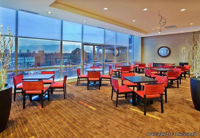 Courtyard By Marriott Downtown 3*