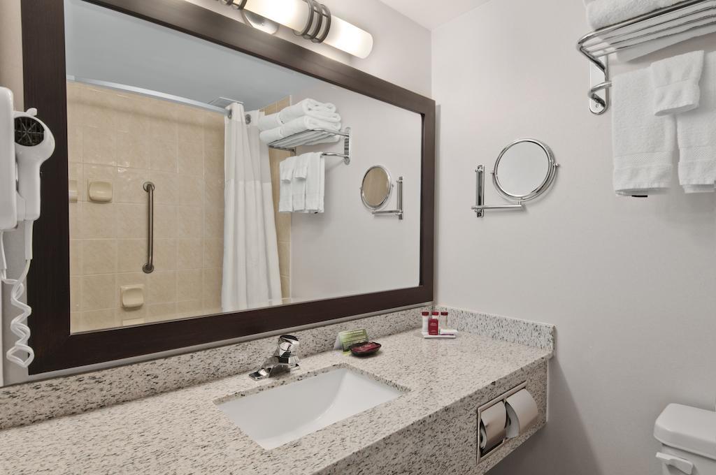 Ramada By Wyndham South Hotel 3*