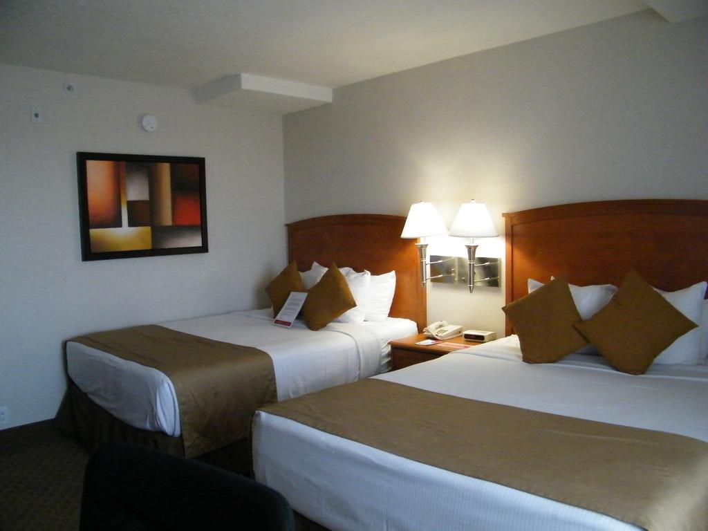 Hotel Ramada By Wyndham South
