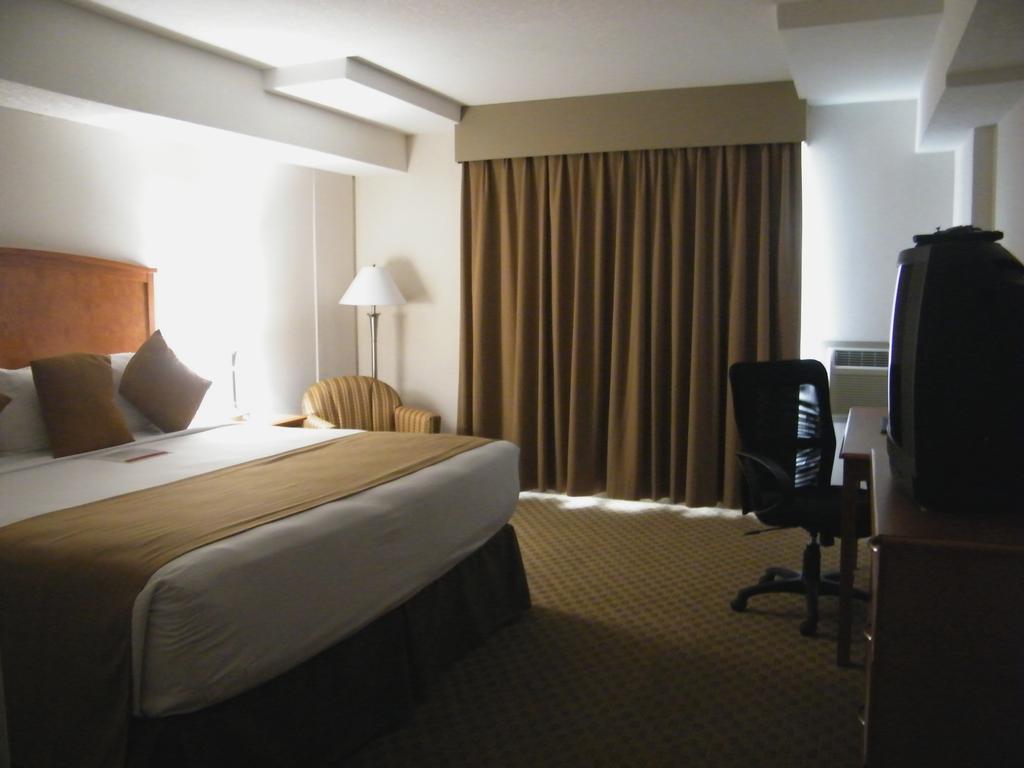 Hotel Ramada By Wyndham South 3*