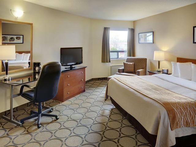 Quality West Inn 3*