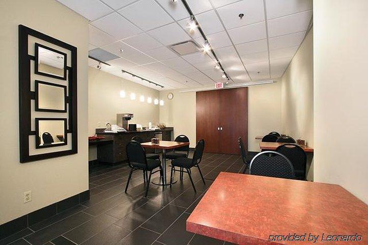 Alberta Place Hotel