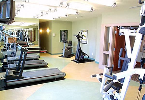 Courtyard By Marriott Downtown Hotel