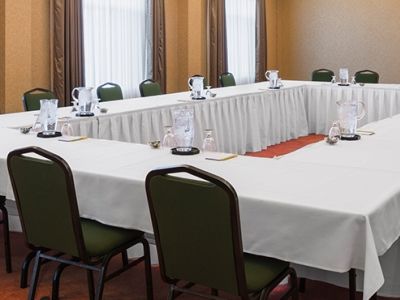 Hotel Hilton Garden West 3*
