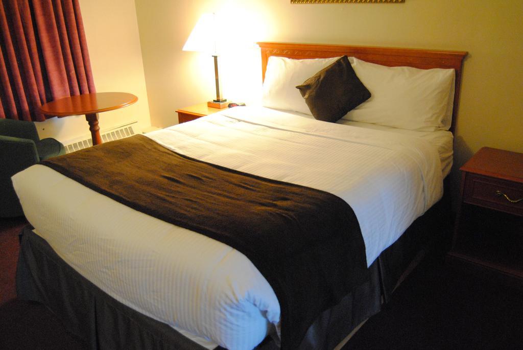 Economy Hotel Edmonton