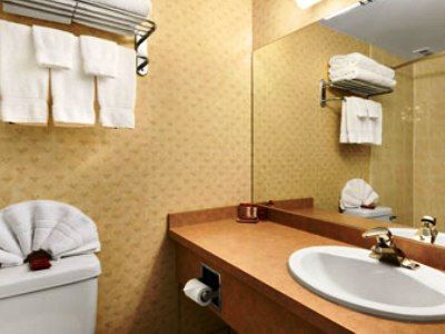 Hotel Ramada By Wyndham South 3*