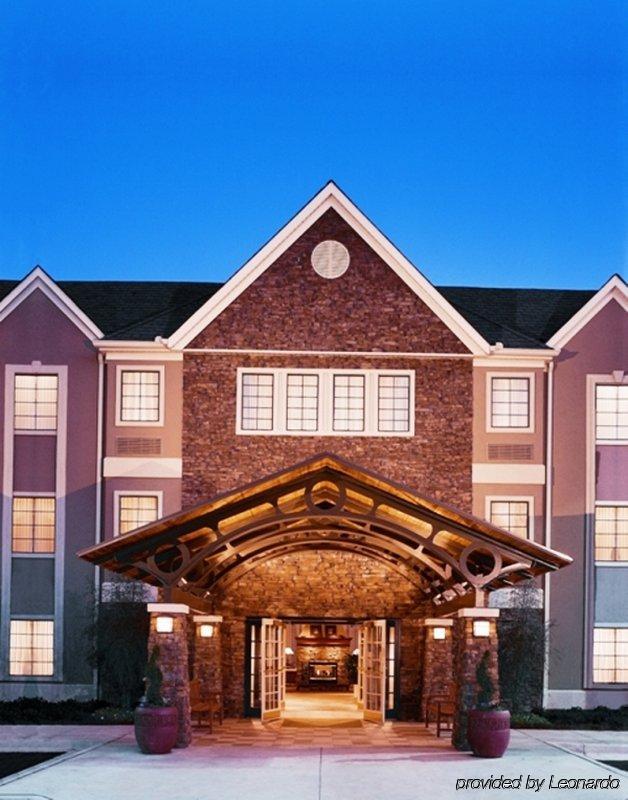 Staybridge West By Ihg Hotel Edmonton