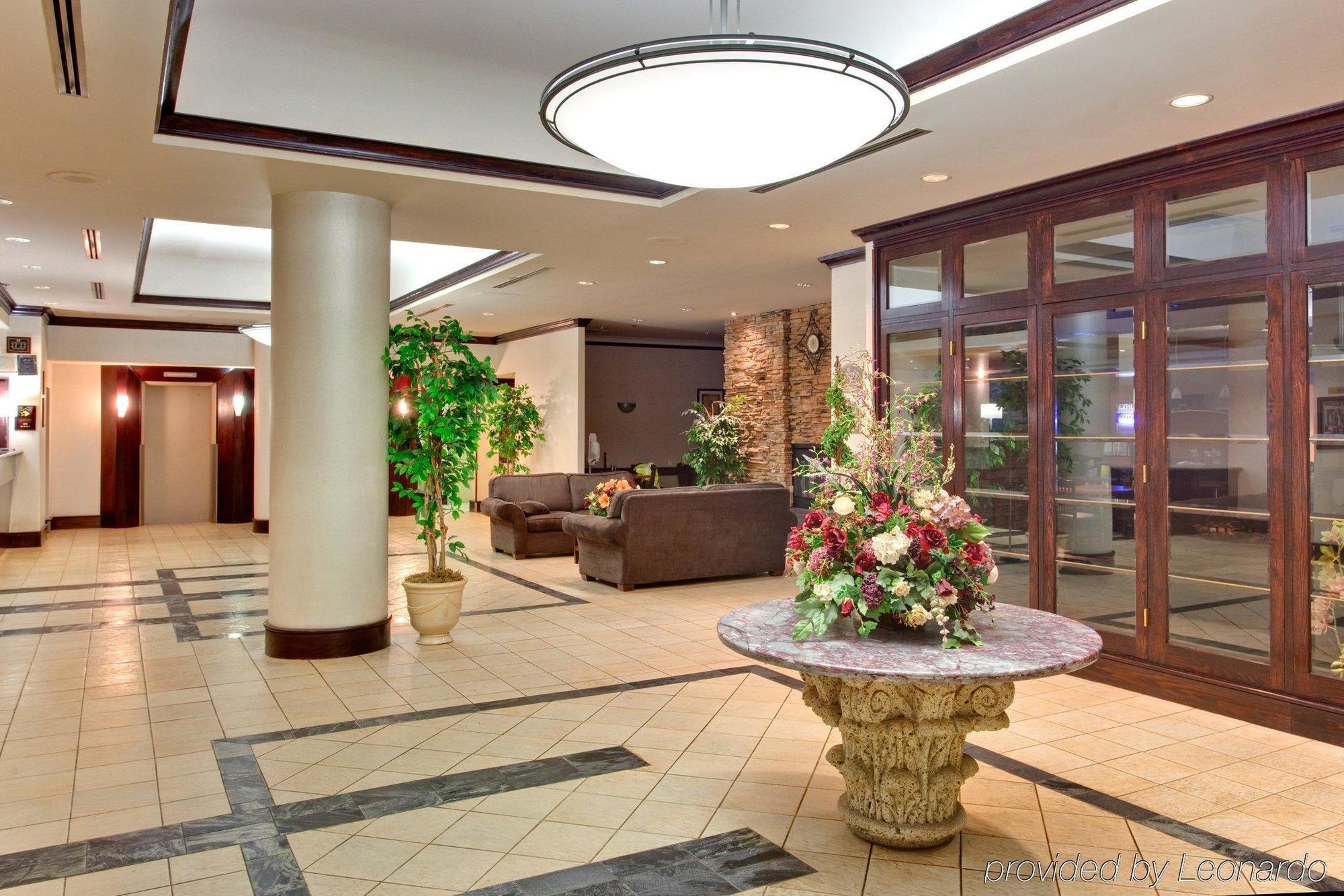 Express Downtown By Ihg Hotel Edmonton
