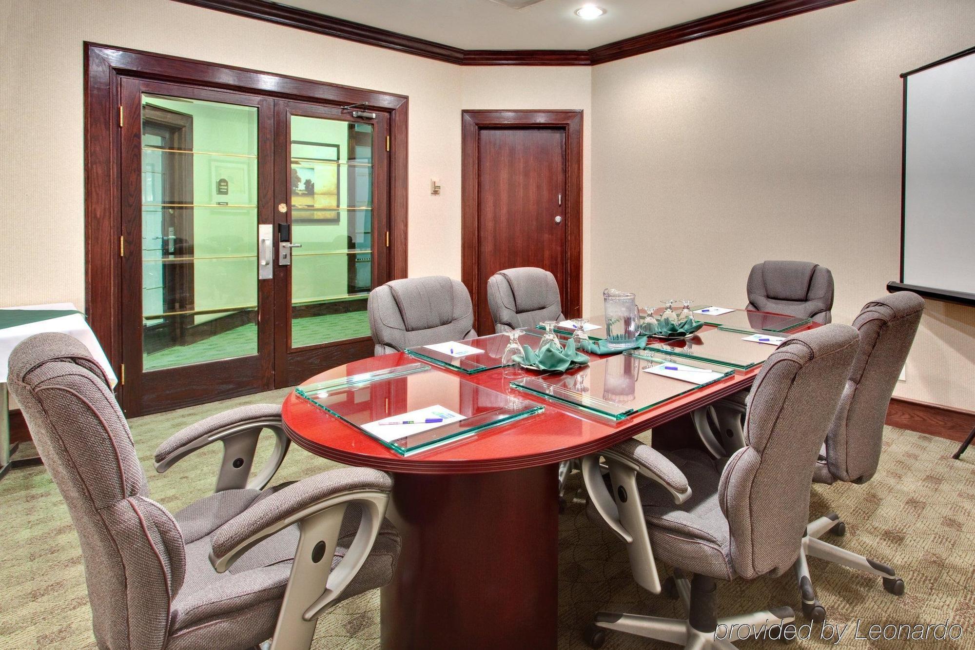 Hotel Express Downtown By Ihg 3*