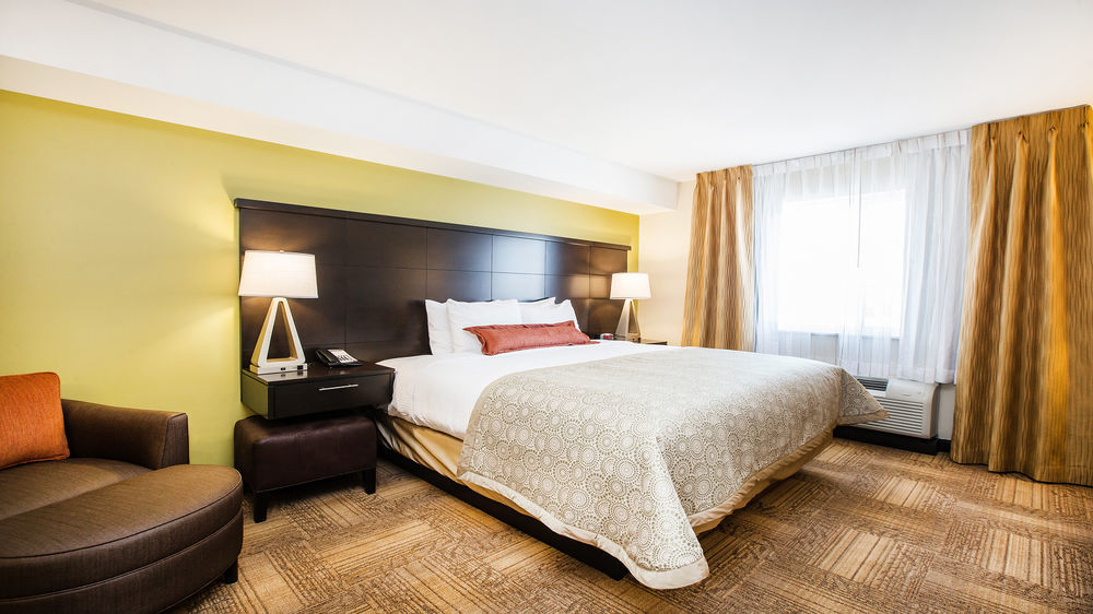 Hotel Staybridge West By Ihg Edmonton