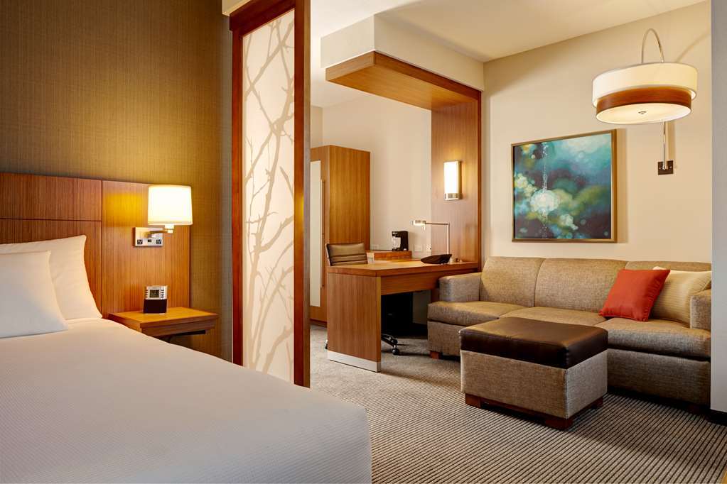 Hyatt Place West 3*