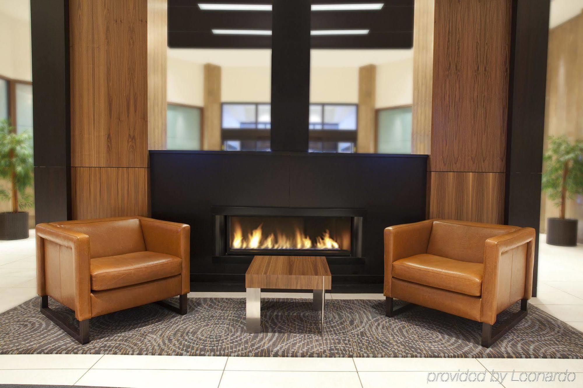 Hotel Delta By Marriott South Conference Centre