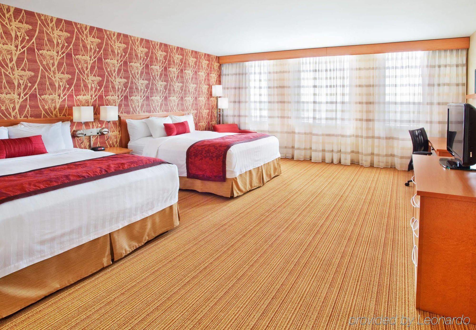 Courtyard By Marriott Downtown 3* Edmonton