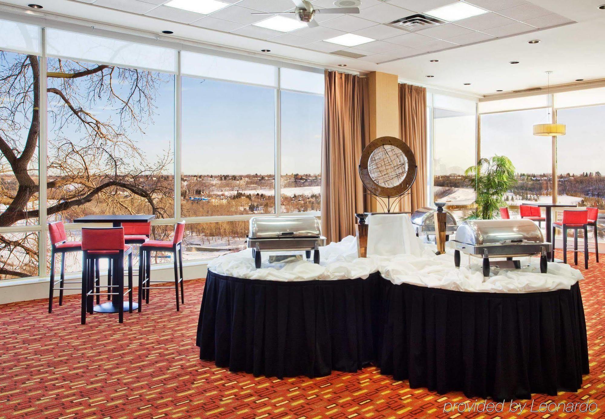 Courtyard By Marriott Downtown