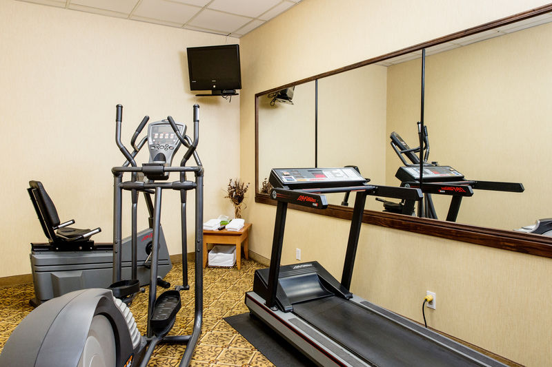 Days By Wyndham Downtown Hotel
