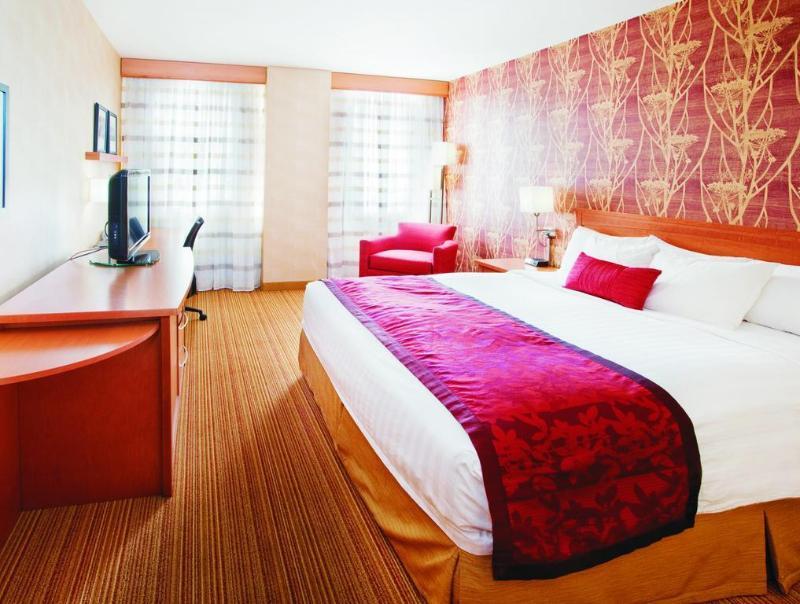 Courtyard By Marriott Downtown Hotel Edmonton