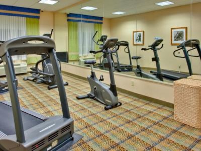 Express & Suites-edmonton South By Ihg 3*