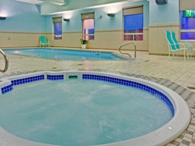 Express & Suites-edmonton South By Ihg Hotel Edmonton