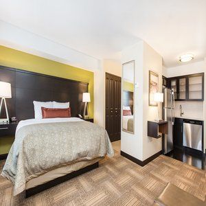 Staybridge West By Ihg Hotel Edmonton