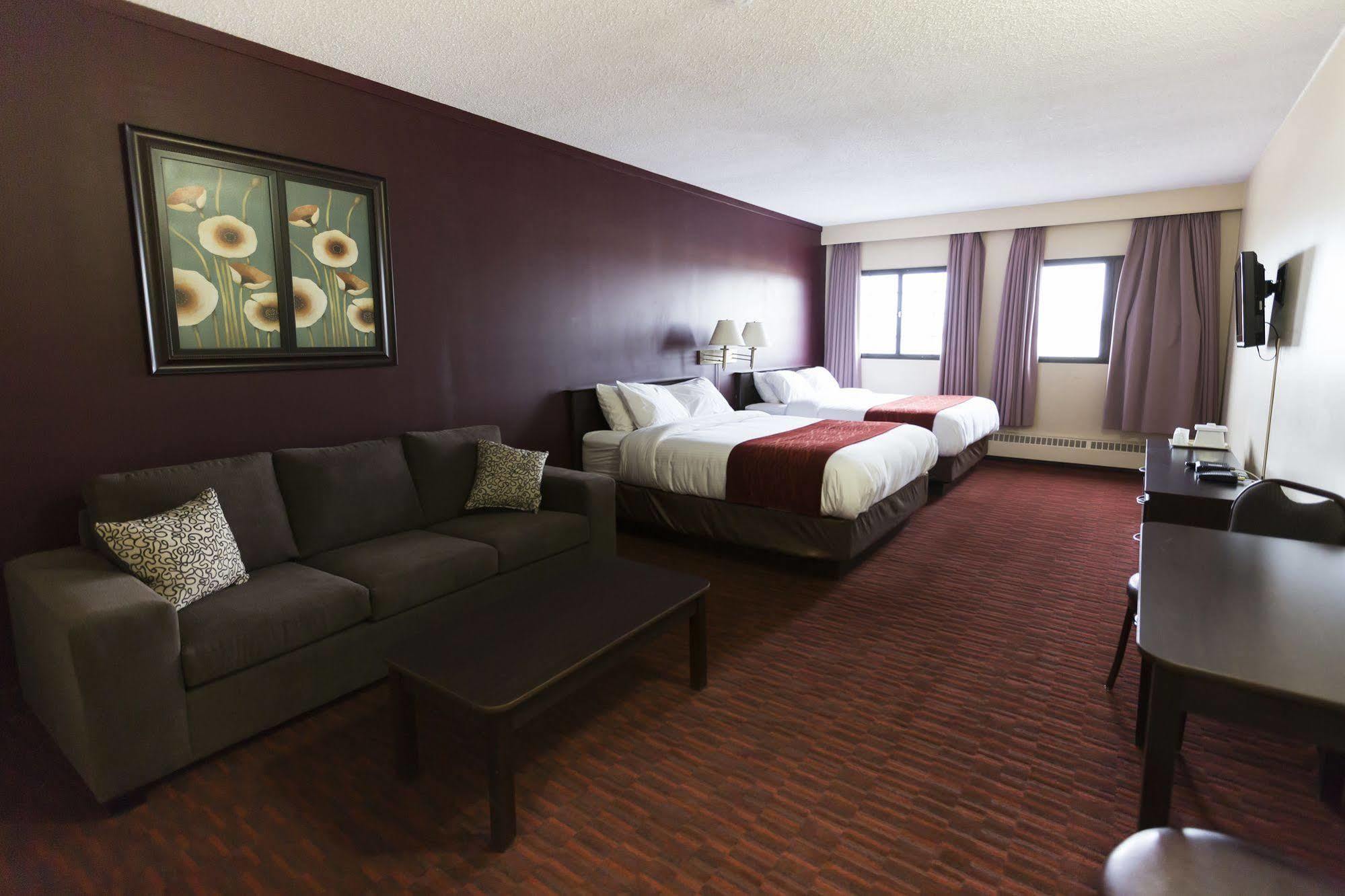 Argyll Plaza Hotel 2*