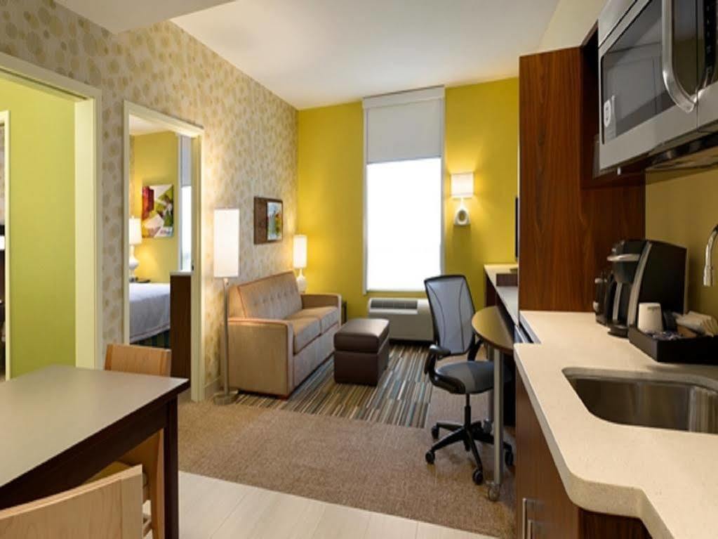 Hotel Home2 By Hilton West Edmonton