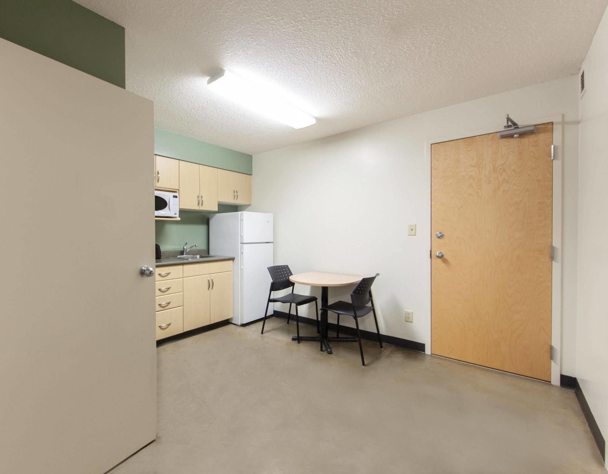 Hostel Macewan University Edmonton