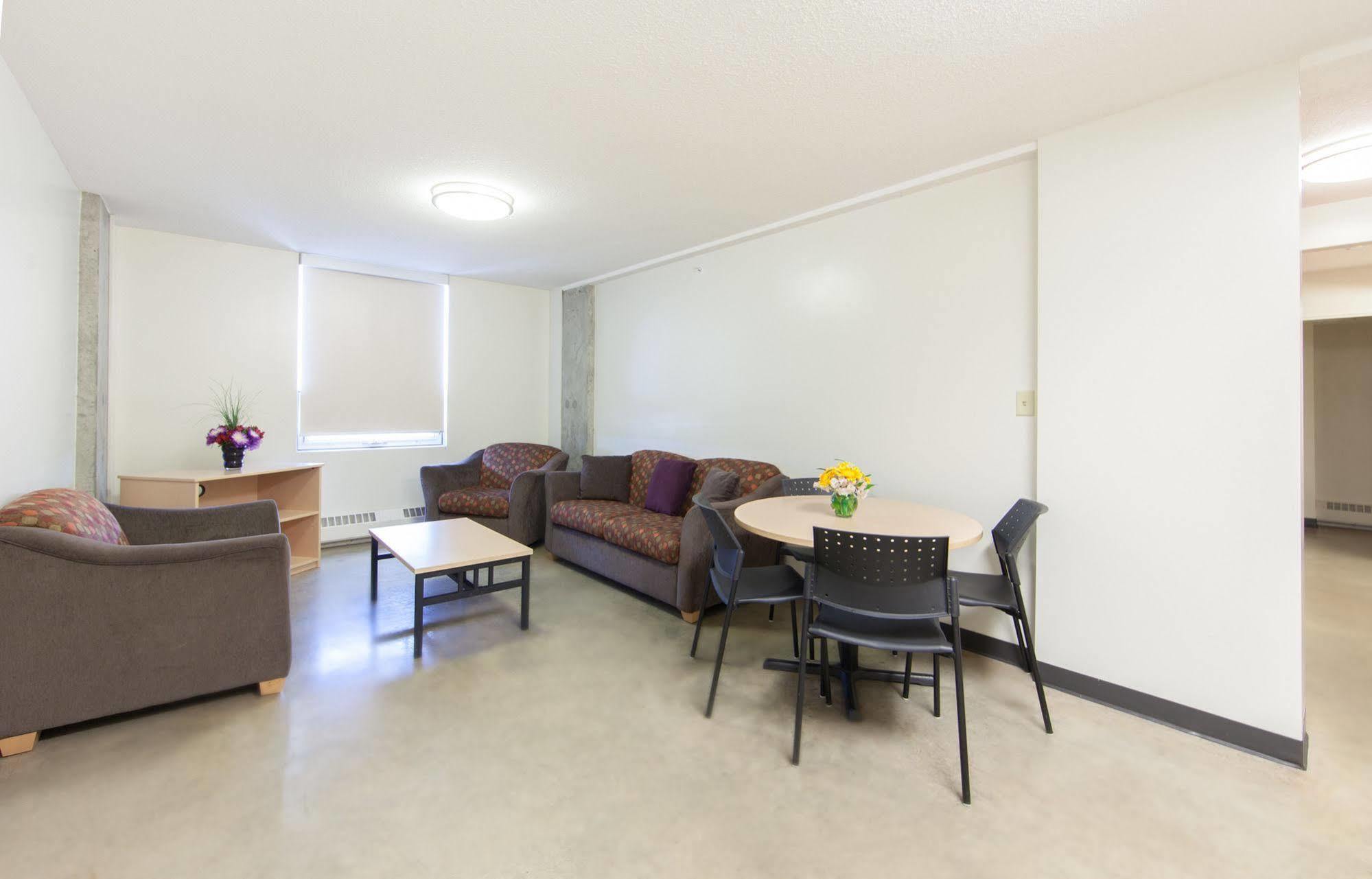 Hostel Macewan University Edmonton