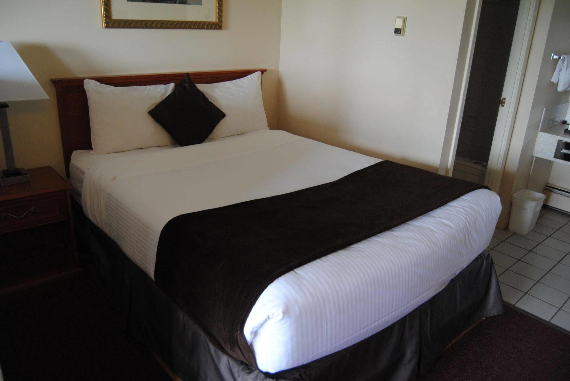 Economy Hotel 2*