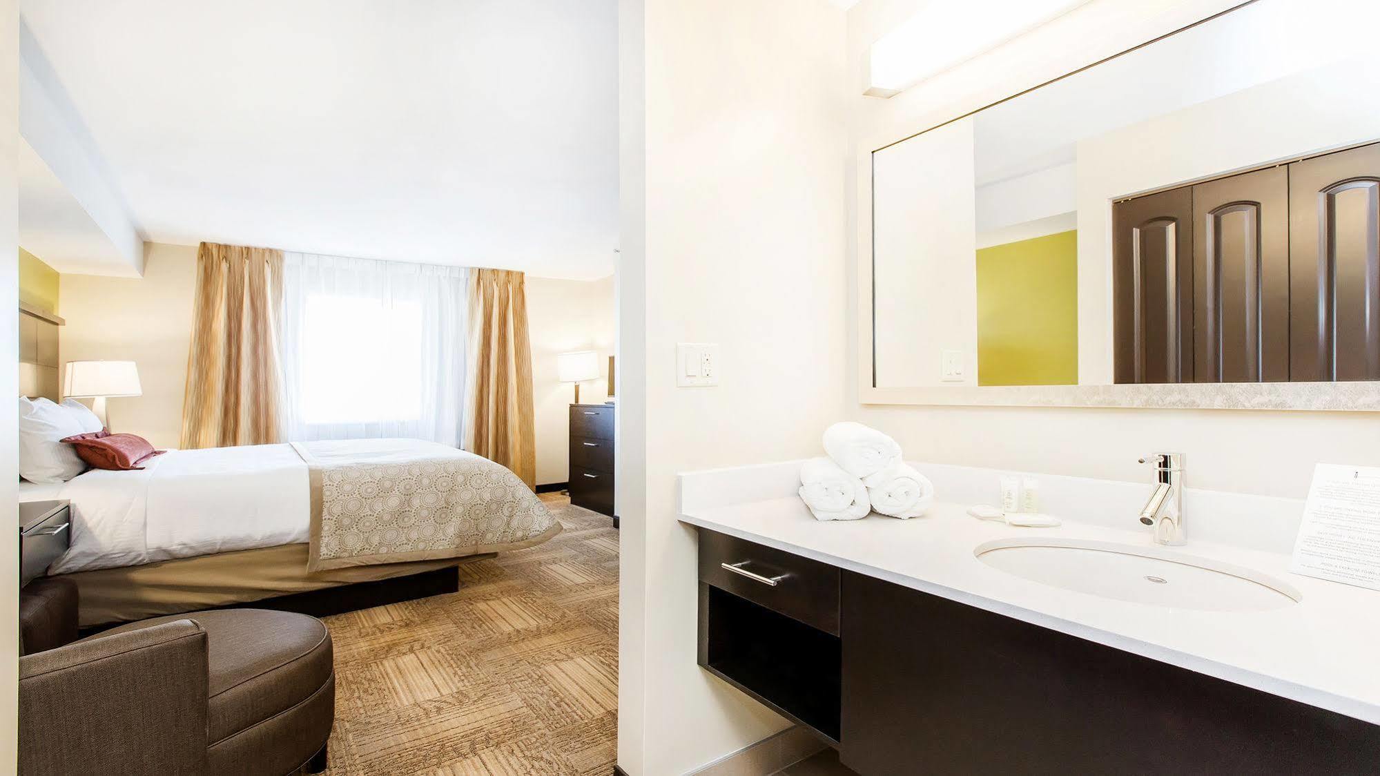 Staybridge West By Ihg 3*