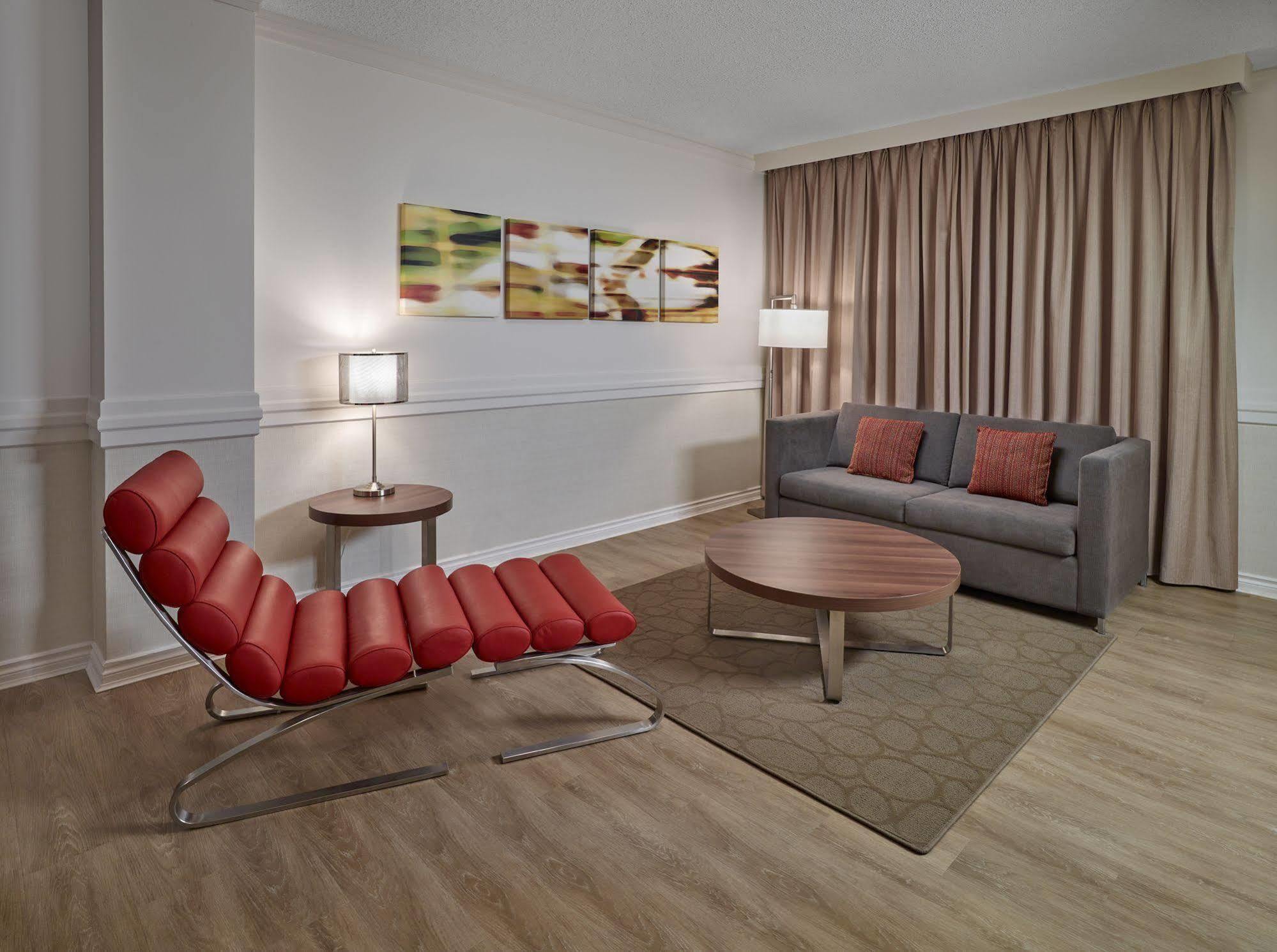 Delta By Marriott Centre Hotel 4*