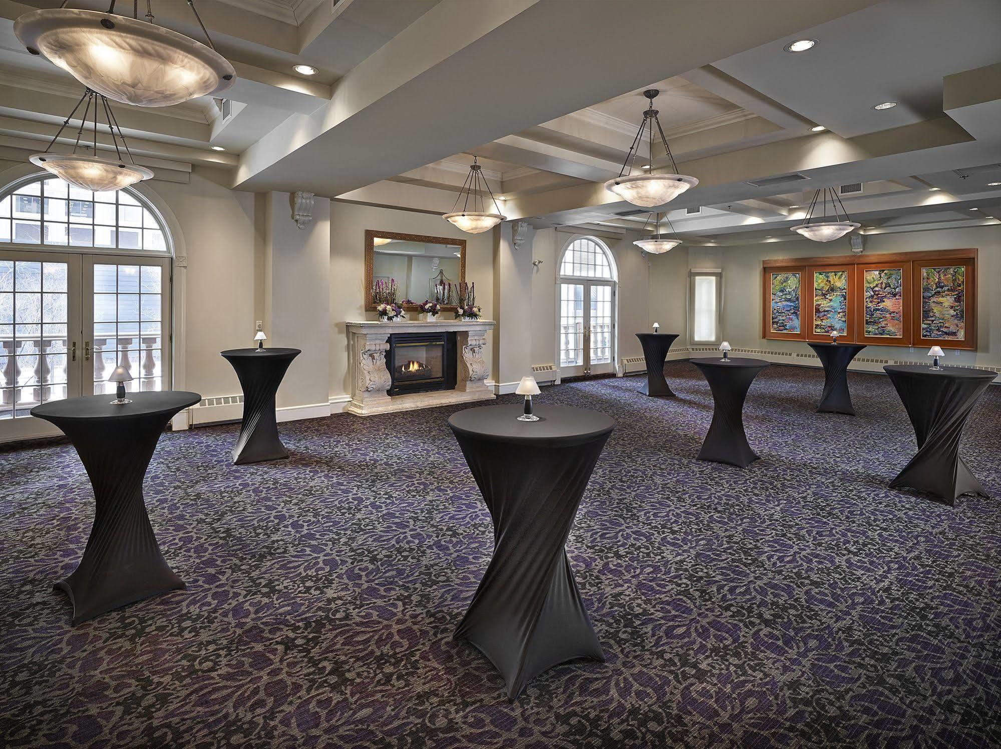 Union Bank Hotel 4*