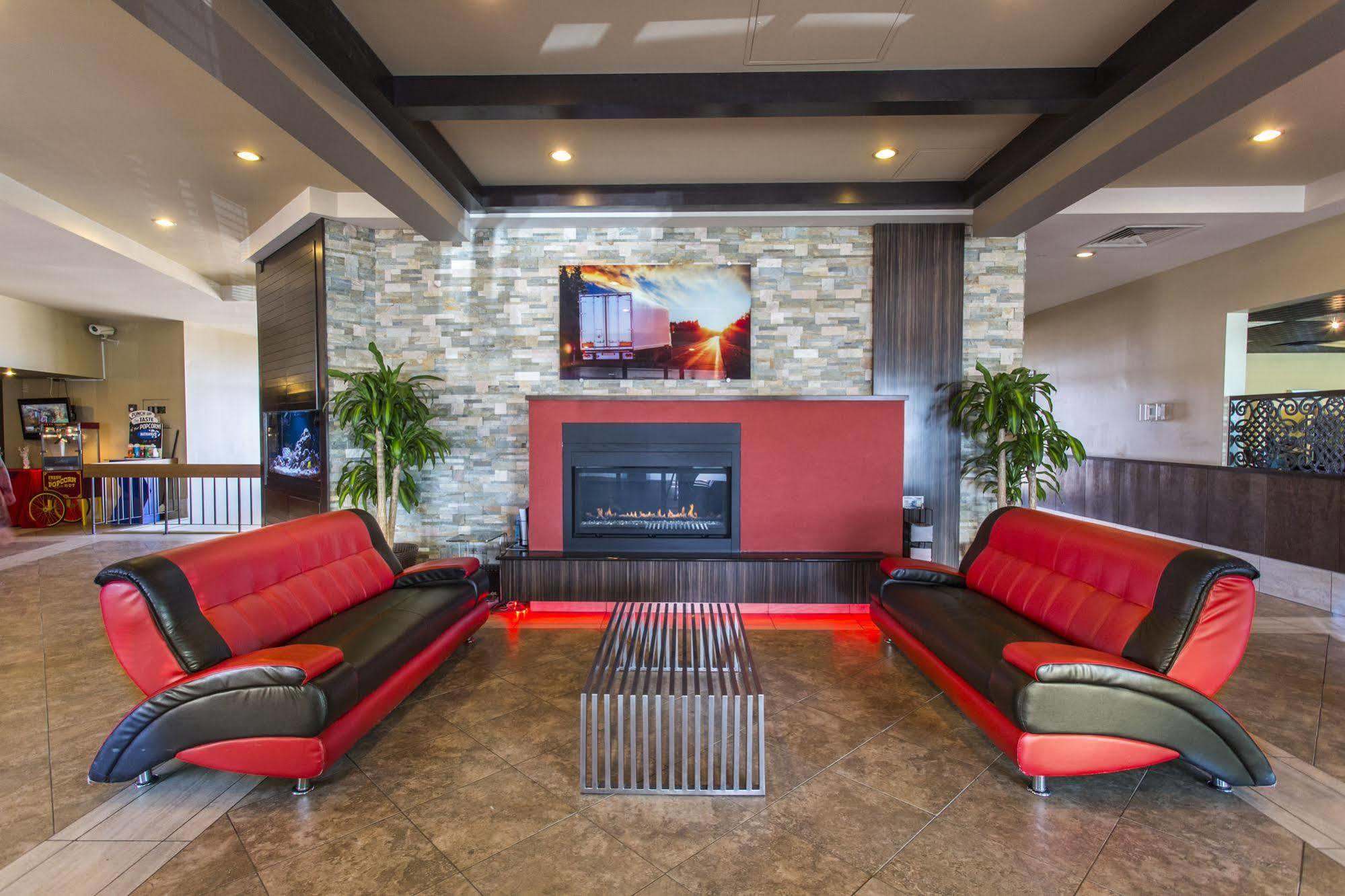 Ramada By Wyndham Yellowhead Nw 2* Edmonton