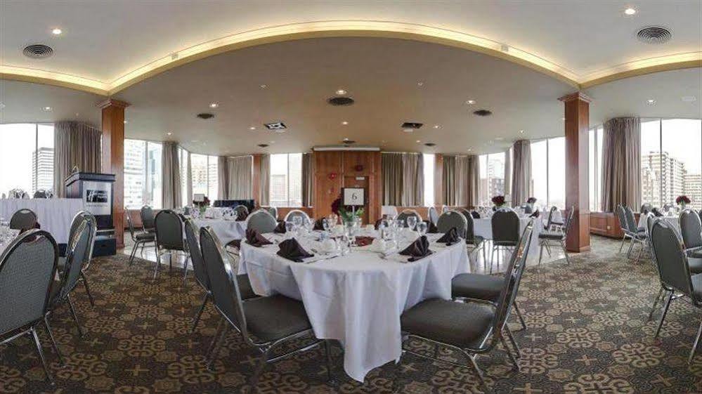 Express Downtown By Ihg 3* Edmonton