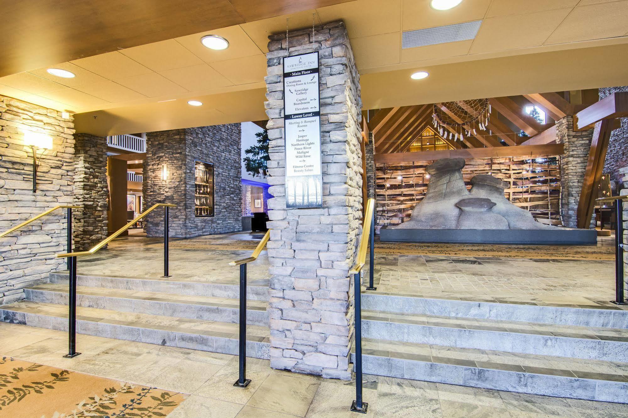 Hotel Sawridge And Conference Centre South 3*