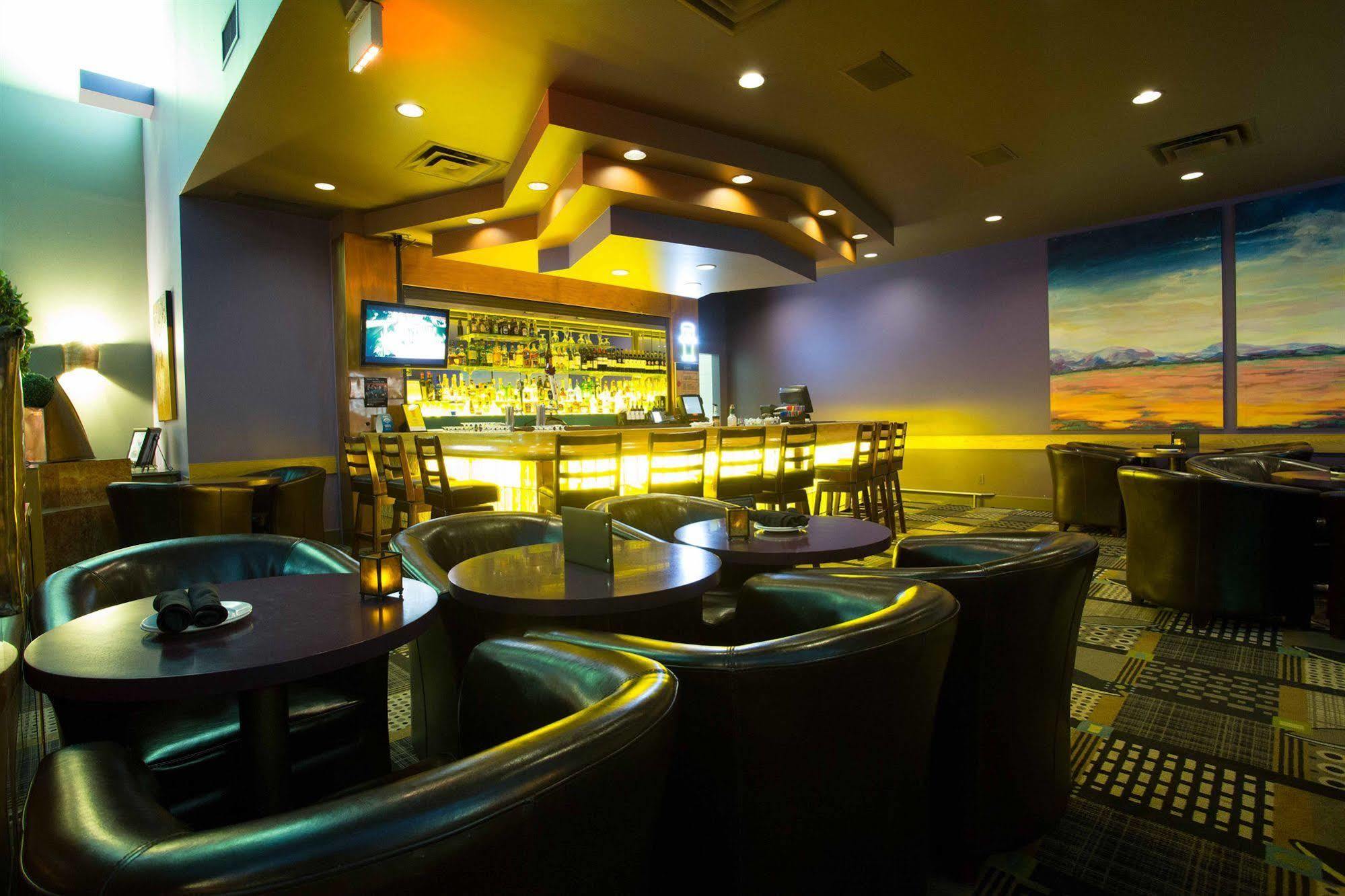 Hotel Royal West Edmonton, Trademark Collection By Wyndham Edmonton
